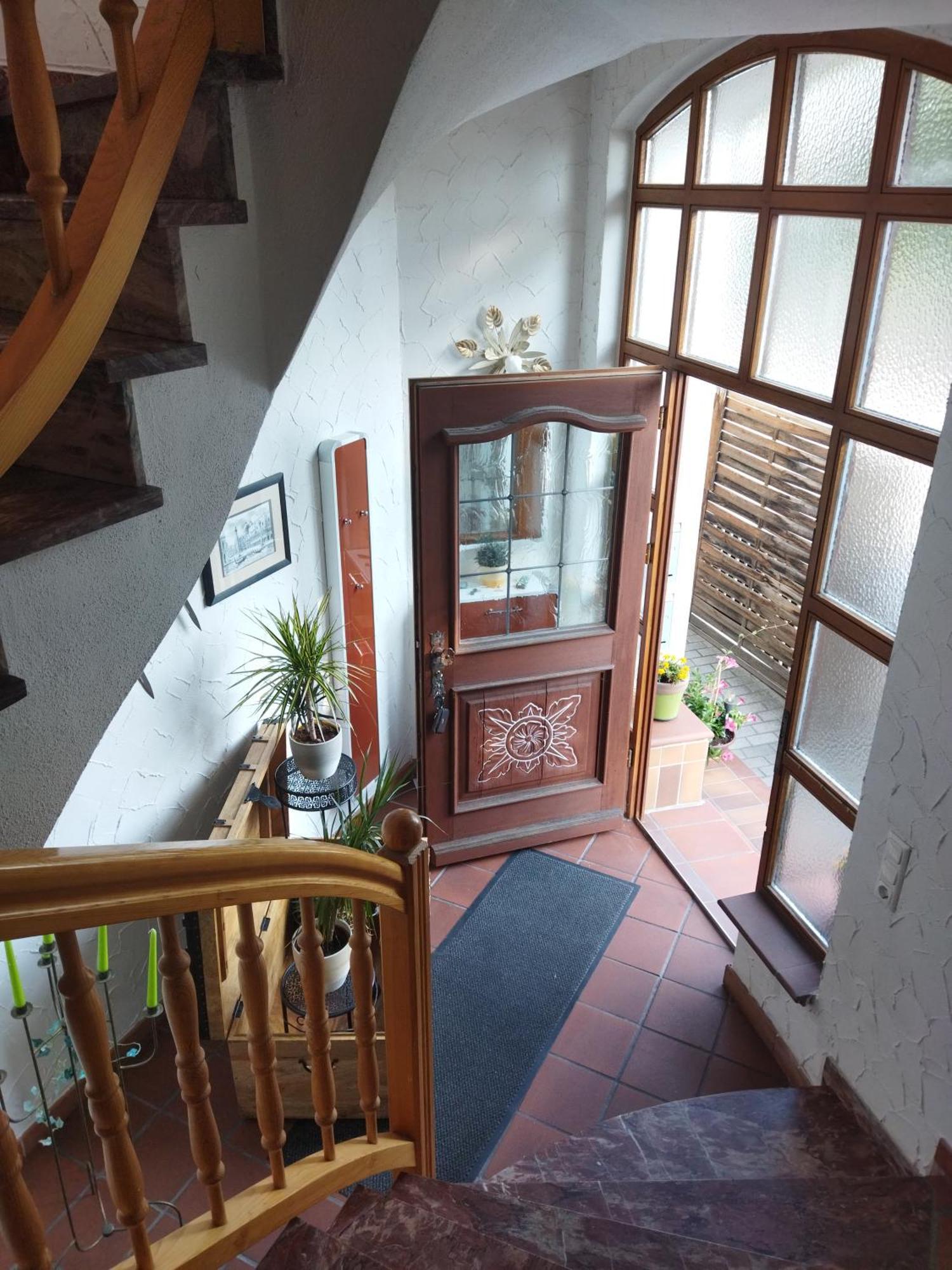 Aussergewoehnliche Atelierferienwohnung Mit Balkon An Der Donau Winzer Exterior photo